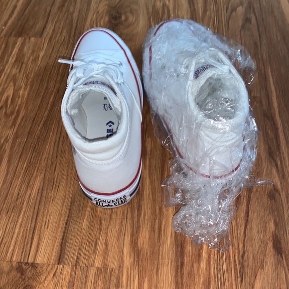 Converse low top size 6 women - Picture 2 of 3